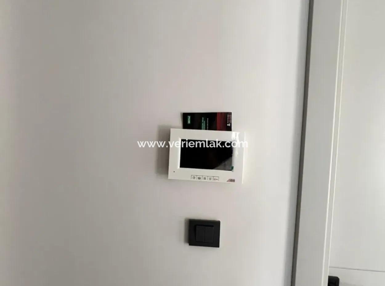 Modernes Leben Und Die Ruhe Der Langsamen Stadt In Seferihisar