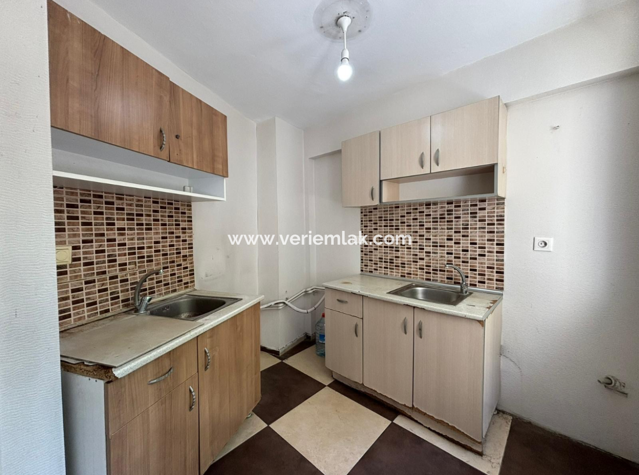 Alsancak Aliçetinkaya Boulevard Krankenhaus Gegenüber Dem 1. Stock 2 1 Arbeitsplatz