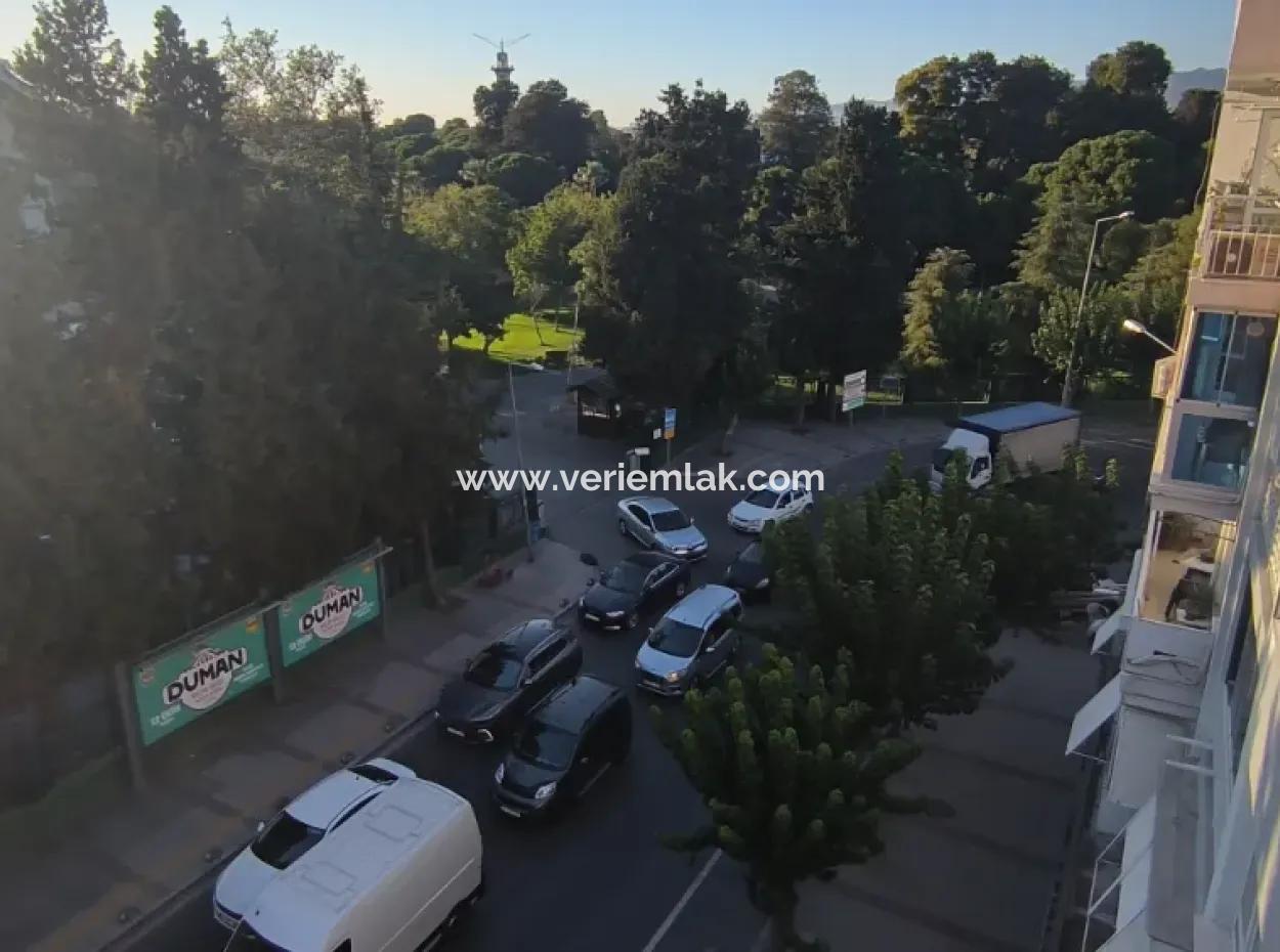 Erdgas 3 1 Wohnung Mit Aufzug Mit Blick Auf Die Grüne Natur Der Messe