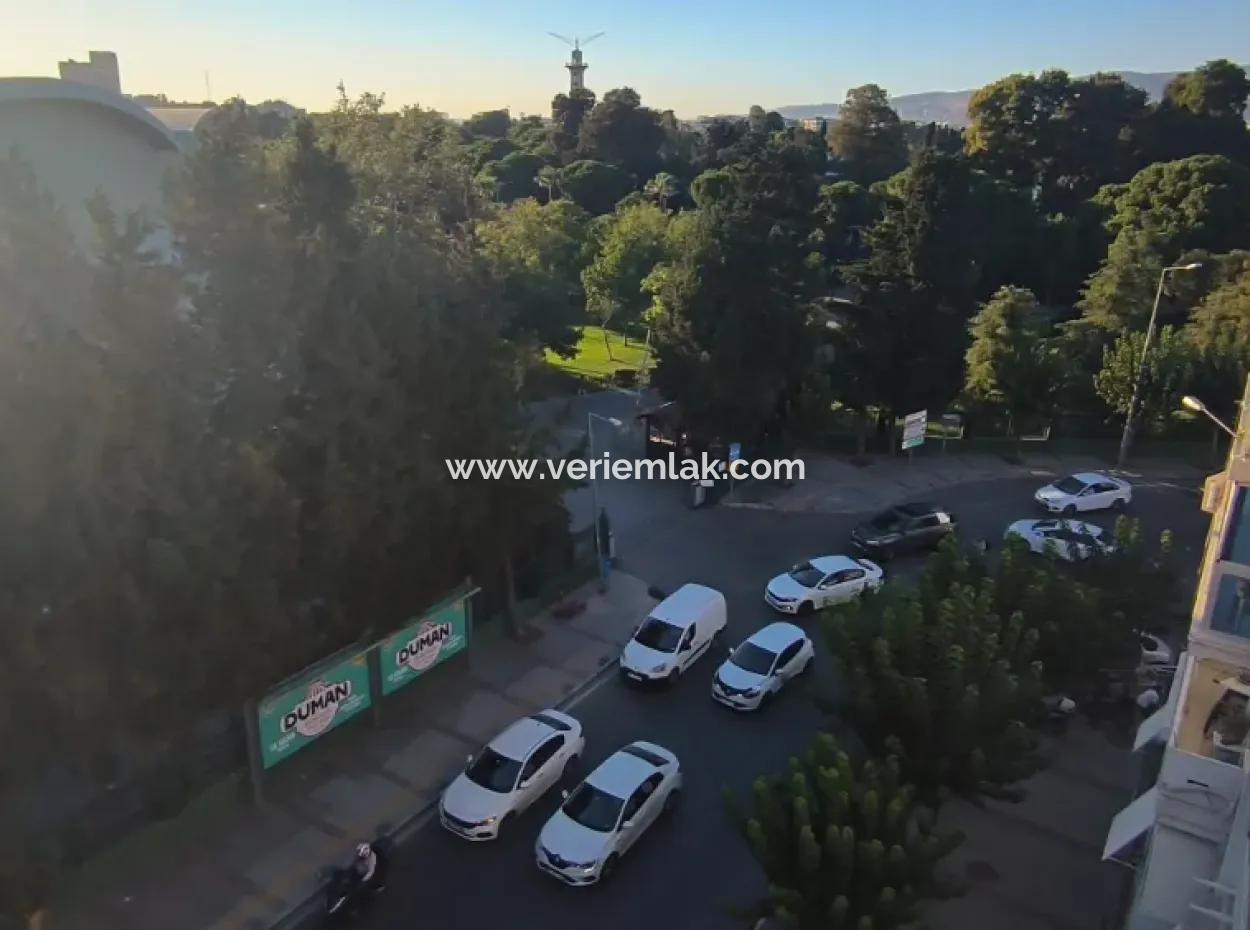 Erdgas 3 1 Wohnung Mit Aufzug Mit Blick Auf Die Grüne Natur Der Messe