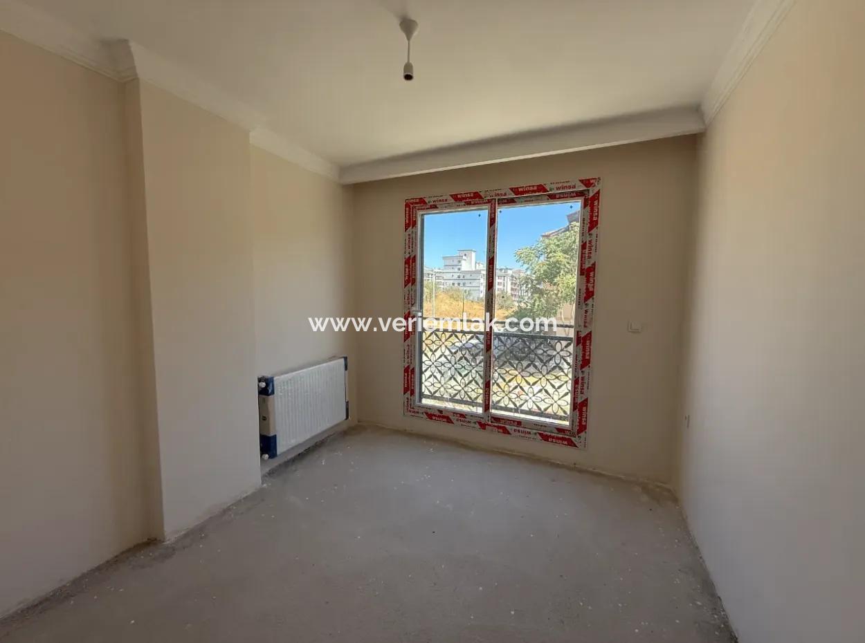 2 1 Wohnung Zu Verkaufen In Ecklage In Seferihisar Gözsüzler