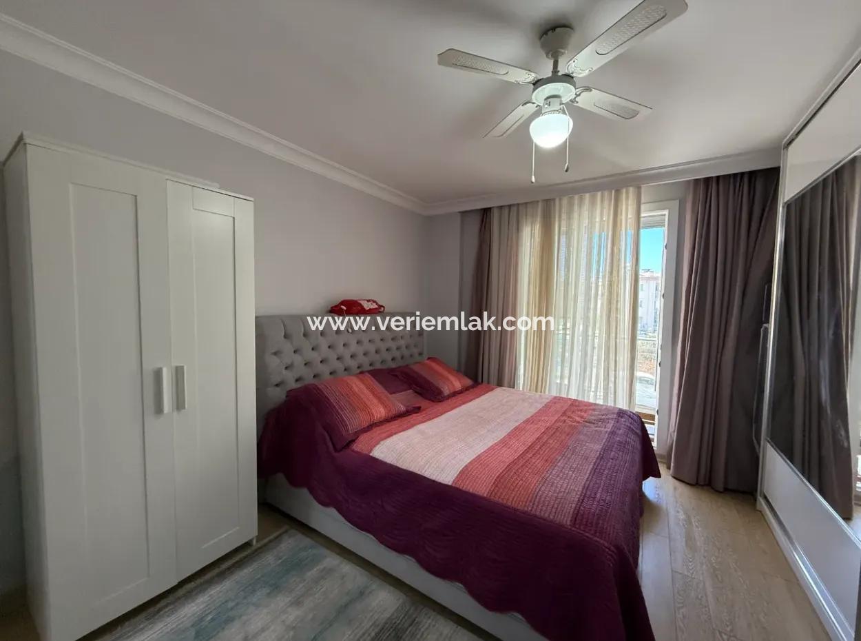 Geräumige Und Komfortable Wohnung Zum Verkauf In Der Nähe Des Yachthafens Von Sığacık!