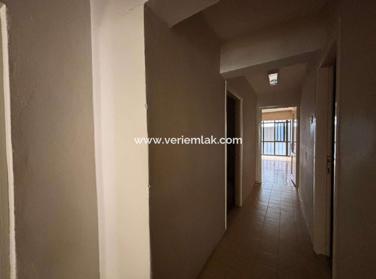 1. Stock 2 1 90 M2 Leere Wohnung Zum Verkauf Mit Aufzug In Alsancak Kahramanlar!