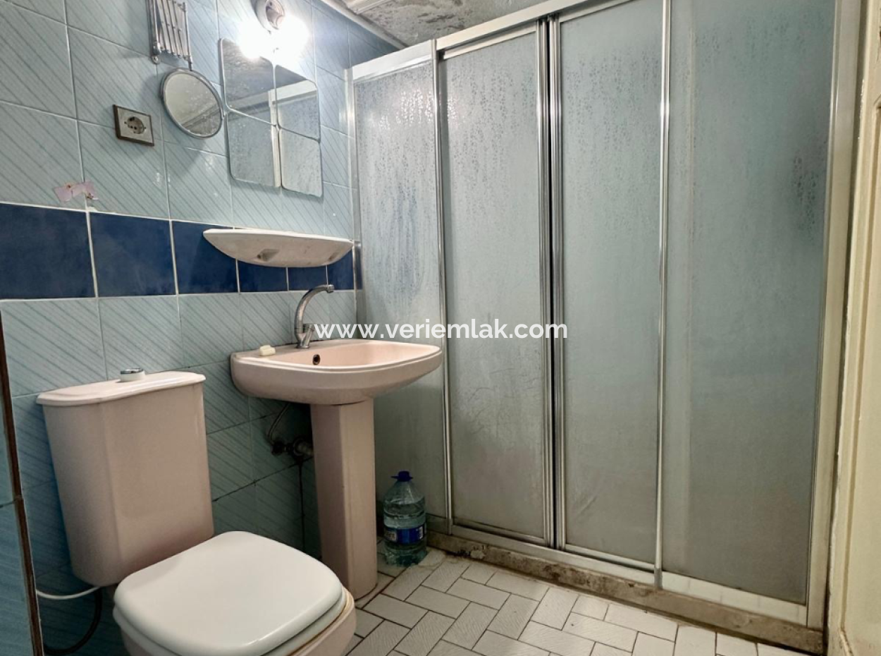 1. Stock 2 1 90 M2 Leere Wohnung Zum Verkauf Mit Aufzug In Alsancak Kahramanlar!