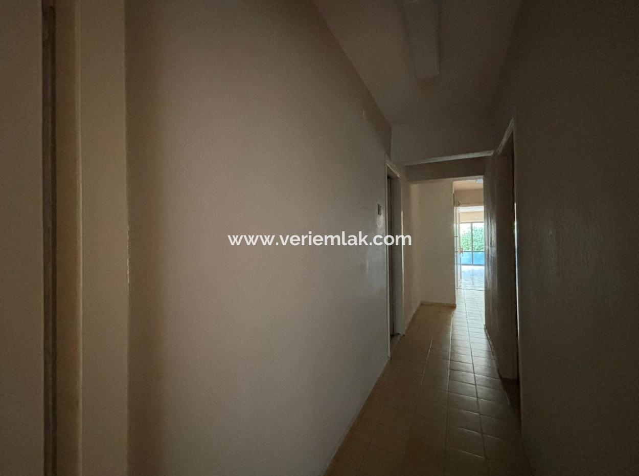 1. Stock 2 1 90 M2 Leere Wohnung Zum Verkauf Mit Aufzug In Alsancak Kahramanlar!