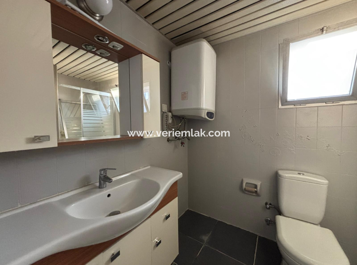 Wohnung Zu Vermieten In Der Nähe Von Alsancak Talatpaşa 2 1 Aufzug Und Parkplatz.