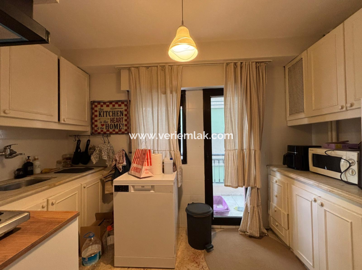 Alsancak Poet Eşref Boulevard 3 1 115M2 Wohnung Zu Vermieten!