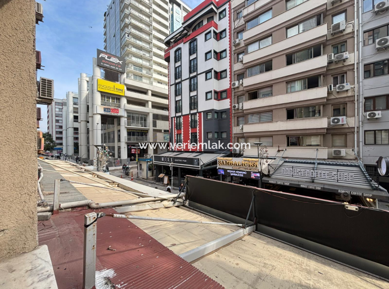 Alsancak Zypern Märtyrer 1.Floor 100M2 1 1 Büro/Büro Zu Vermieten