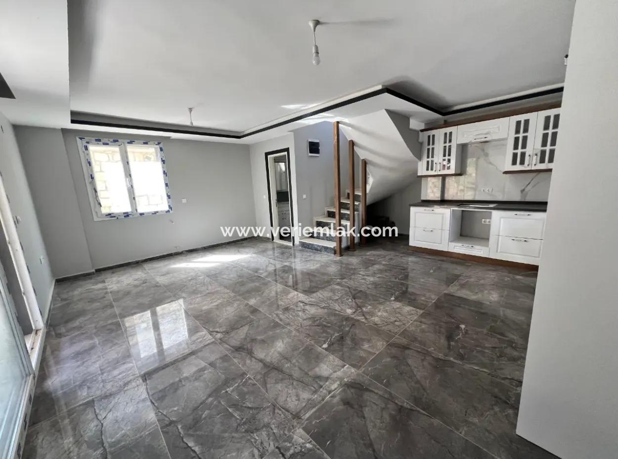 Freistehende 4 1 Villa Mit Meerblick In Seferihisar Akarca – Elmastaş Gebiet