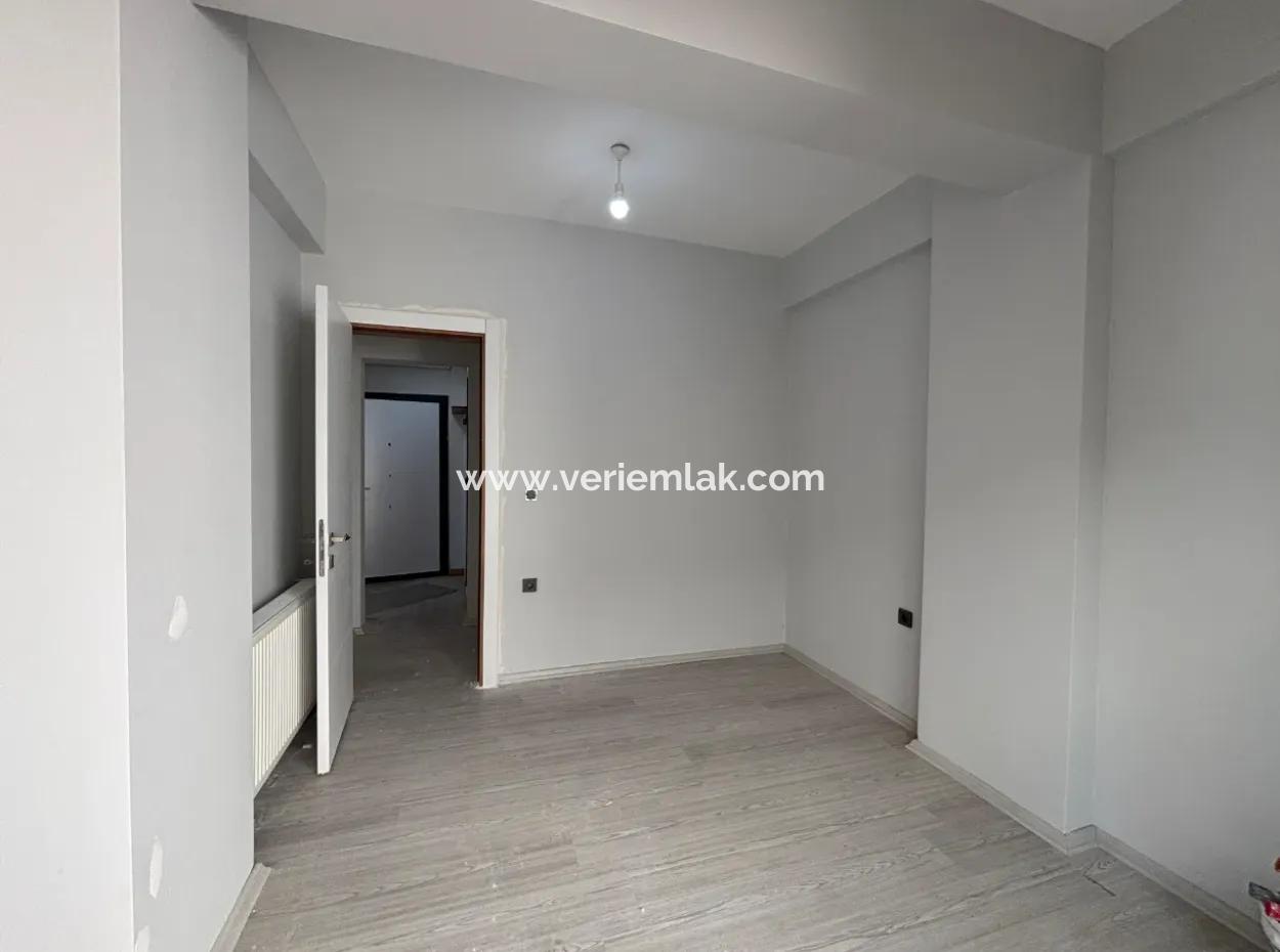 2 1 Wohnung Zu Vermieten Mit Gartennutzung Und Lager In Seferihisar Gözsüzler