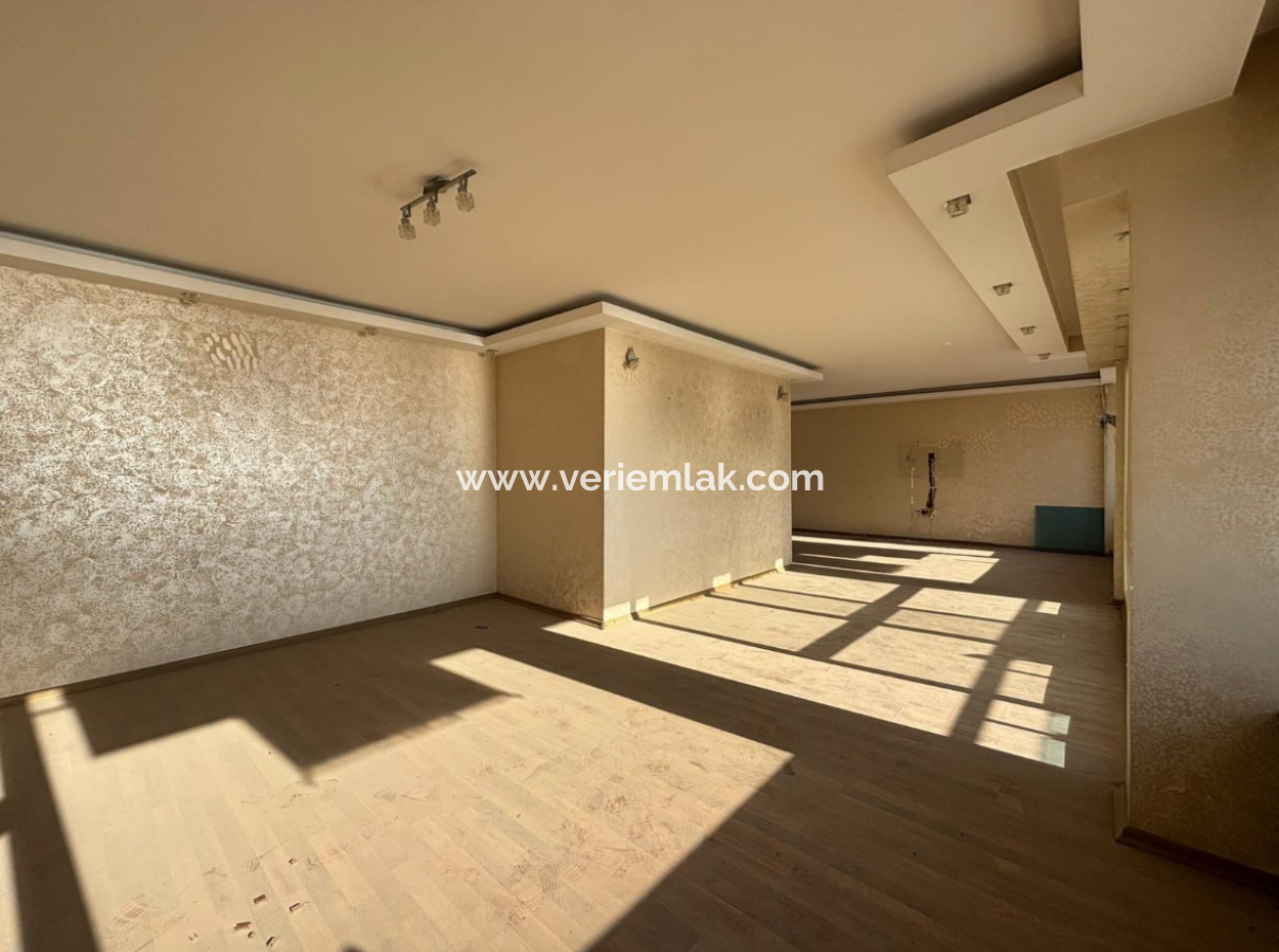 2 1 175M2 Ganzstöckiger Arbeitsplatz Zu Vermieten Mit Meerblick An Der Promenade Von Alsancak!