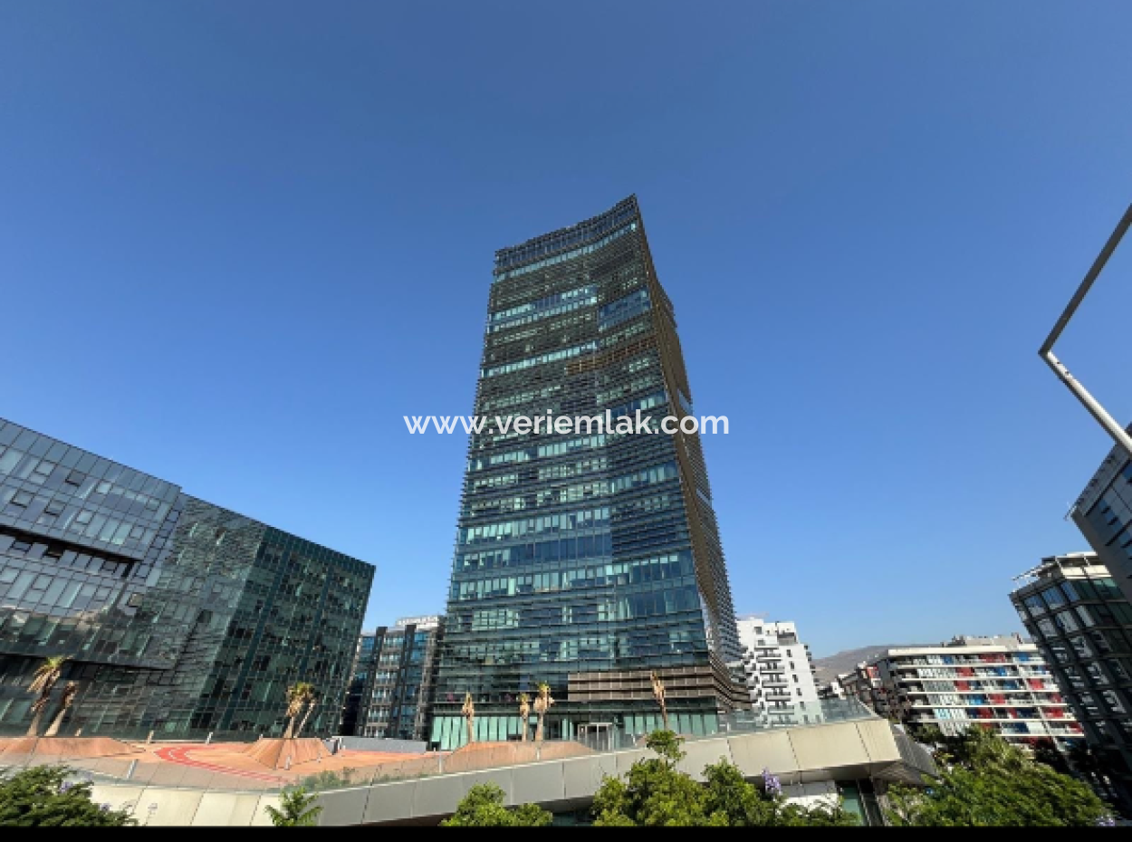 133 M² Arbeitsplatz Zu Mieten Mit 2 1 Vat Im Bayrakli-Turm!