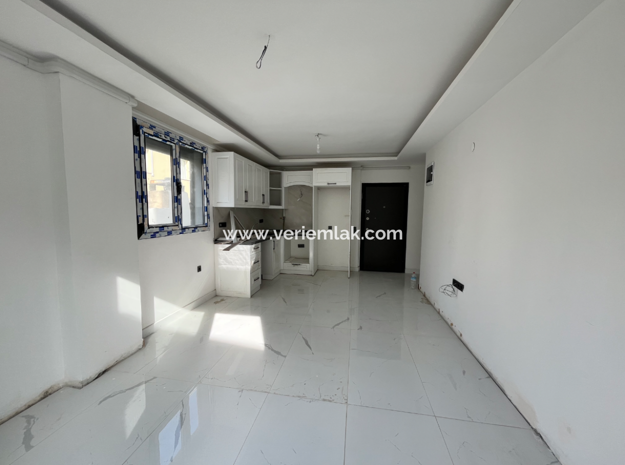 Seferihisar Çolakıbrahim Bey Stadtteil – 1 1 Neue Wohnung Mit Gartennutzung In Der Nähe Des Stadions