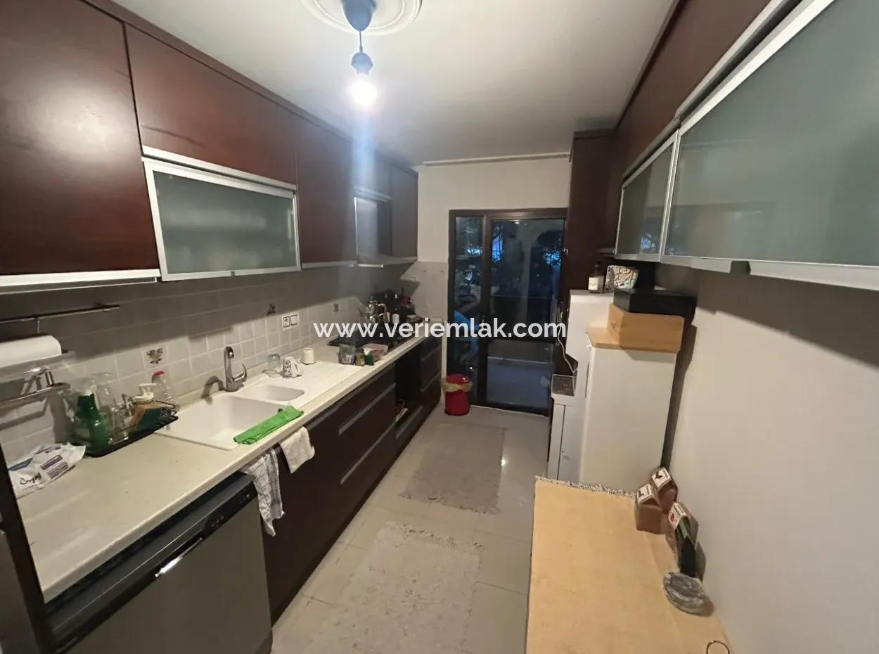 Wohnung Zur Miete – In Der Nähe Des Alsancak Privaten Ege Health Hospital 130 M²