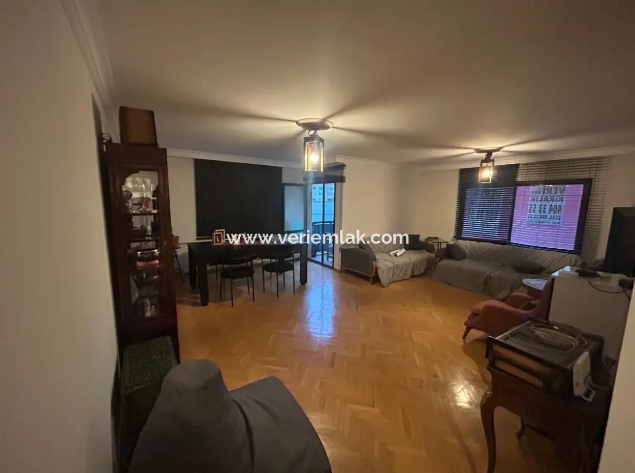 Wohnung Zur Miete – In Der Nähe Des Alsancak Privaten Ege Health Hospital 130 M²