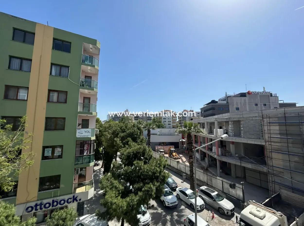 Wohnung Zur Miete – In Der Nähe Des Alsancak Privaten Ege Health Hospital 130 M²