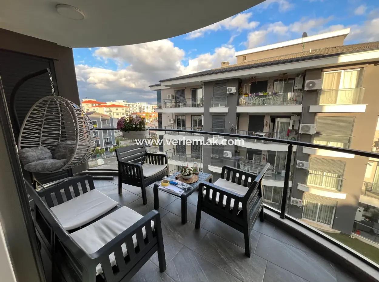 Seferihisar Camikebir-Viertel – İklimkent-Gelände – 2 Und 1 Wohnungen Mit Pool, Modern Und Geräumig