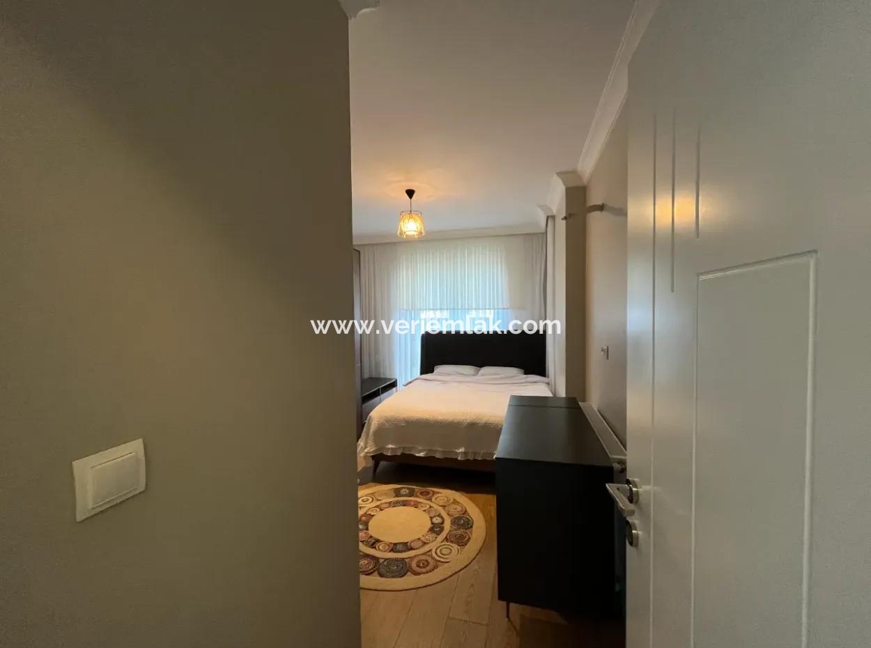 Seferihisar Camikebir-Viertel – İklimkent-Gelände – 2 Und 1 Wohnungen Mit Pool, Modern Und Geräumig
