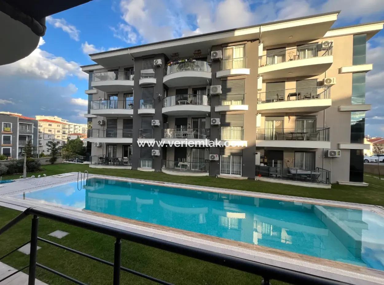 Seferihisar Camikebir-Viertel – İklimkent-Gelände – 2 Und 1 Wohnungen Mit Pool, Modern Und Geräumig