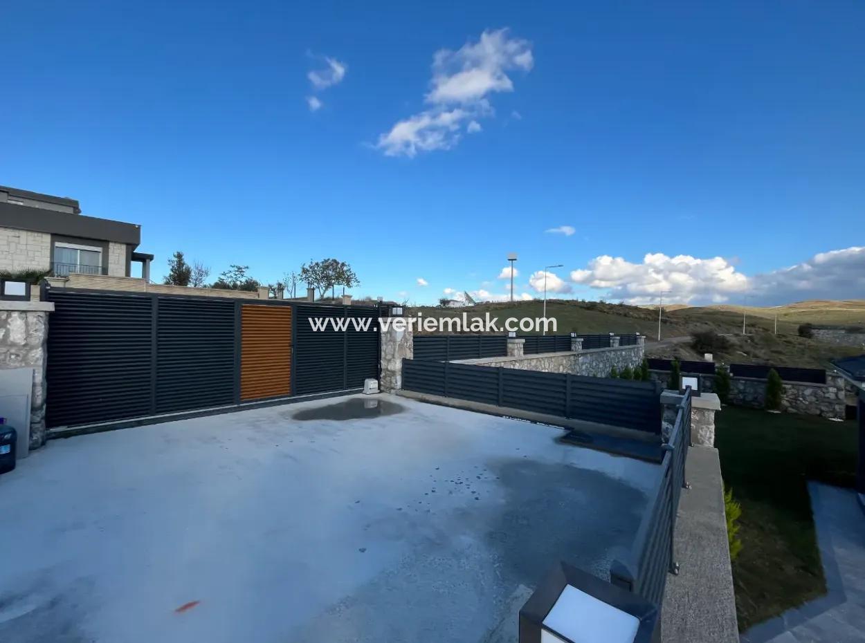 Seferihisar Bahçeşehir – Luxusvilla Mit Privatlebenskonzept