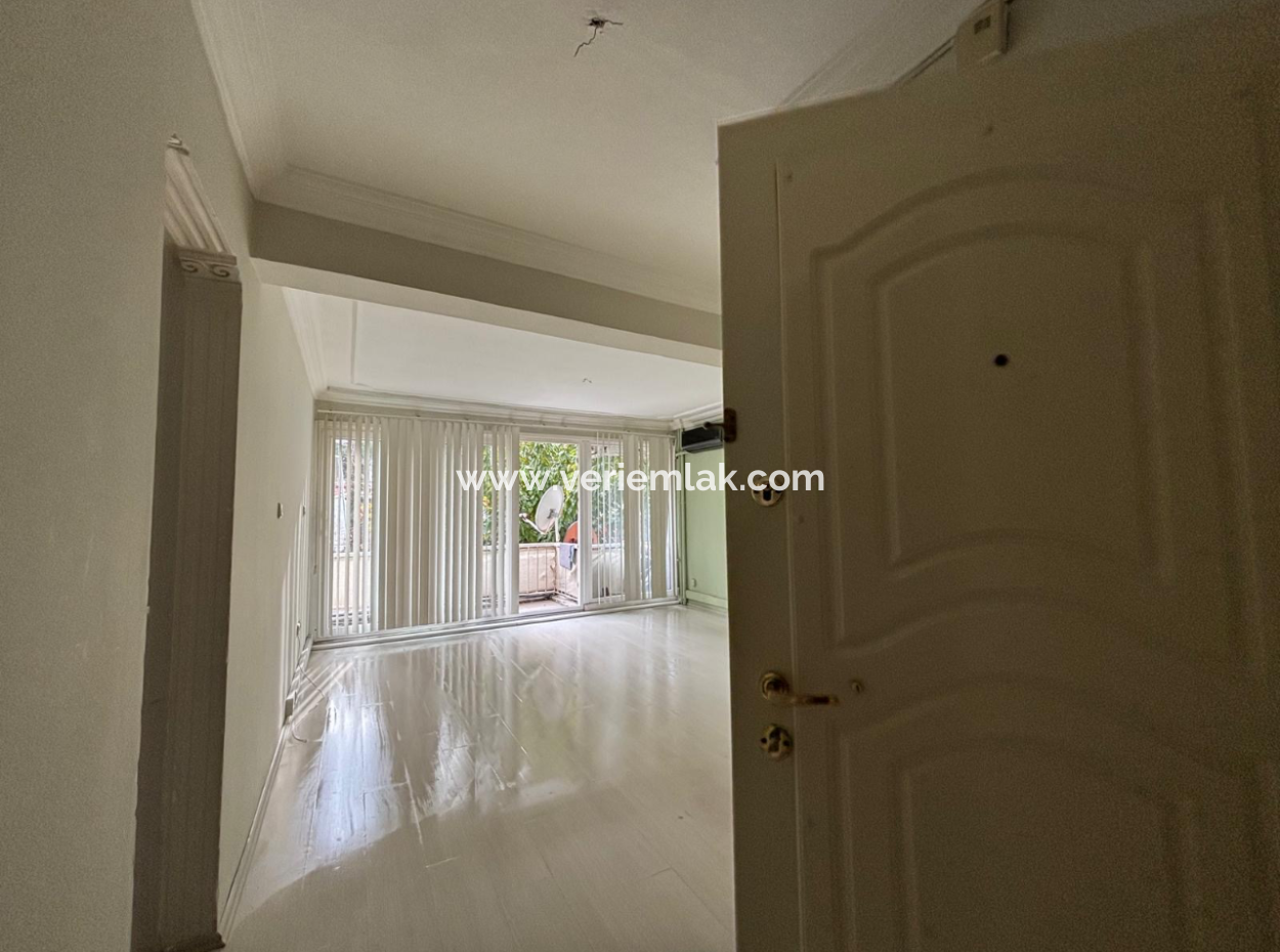 Wohnung Zu Mieten In Der Nähe Der Alsancak-Moschee, 1. Stock 2, 1 Klimatisierte Wohnung Mit Aufzug!