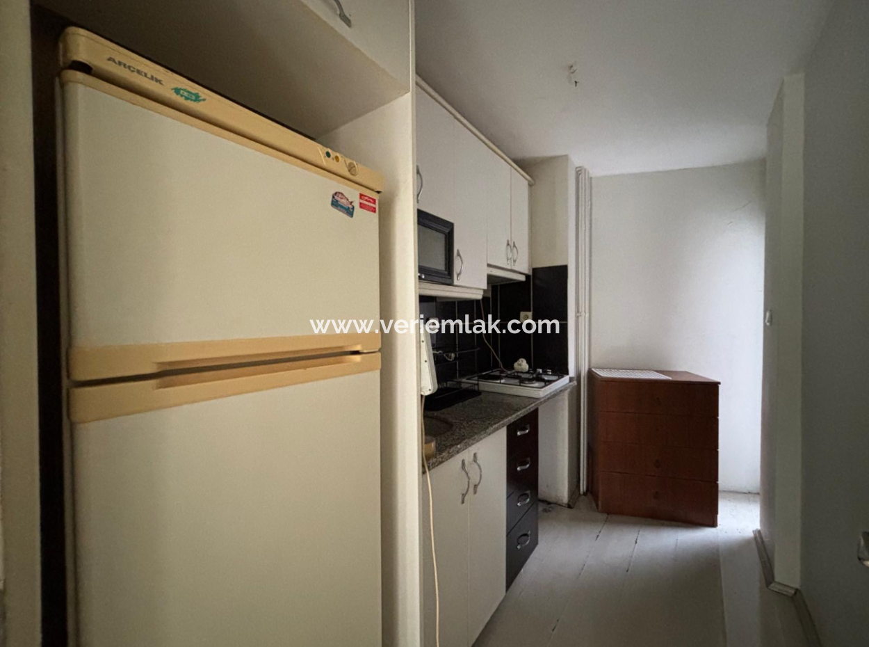 Wohnung Zu Mieten In Der Nähe Der Alsancak-Moschee, 1. Stock 2, 1 Klimatisierte Wohnung Mit Aufzug!