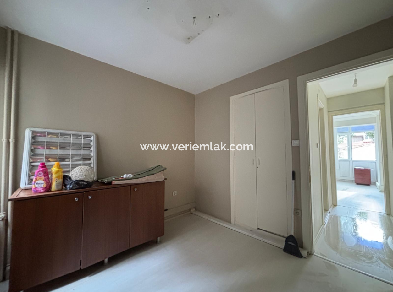 Wohnung Zu Mieten In Der Nähe Der Alsancak-Moschee, 1. Stock 2, 1 Klimatisierte Wohnung Mit Aufzug!