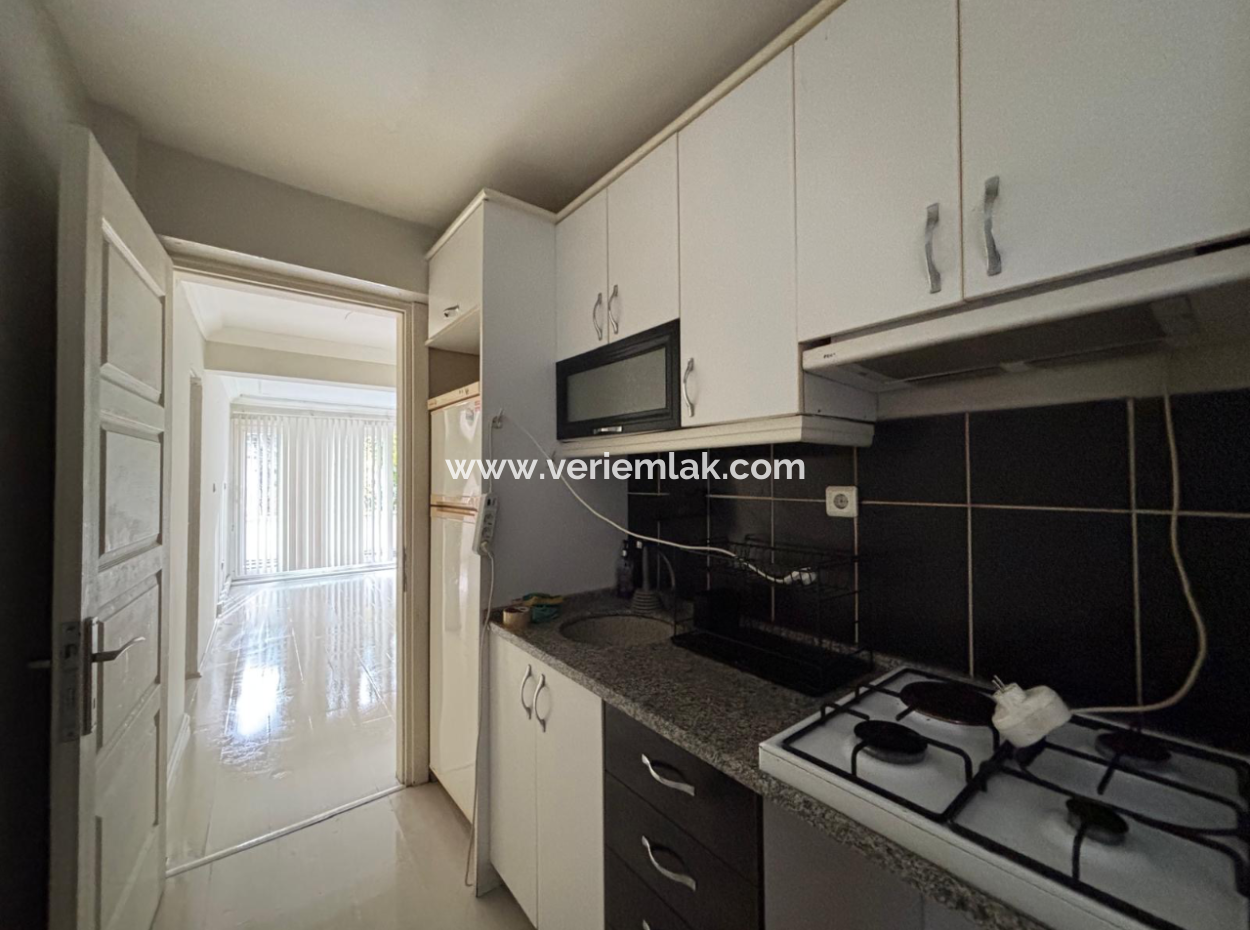 Wohnung Zu Mieten In Der Nähe Der Alsancak-Moschee, 1. Stock 2, 1 Klimatisierte Wohnung Mit Aufzug!