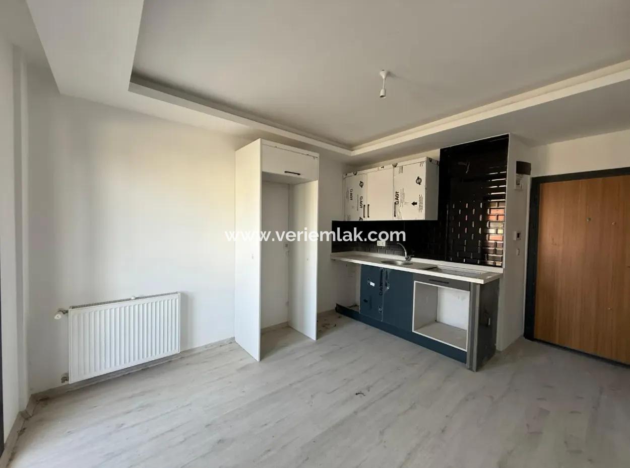 1 1 Wohnung Zum Verkauf Auf Einem Grundstück In Seferihisar Çolakibrahim Bey