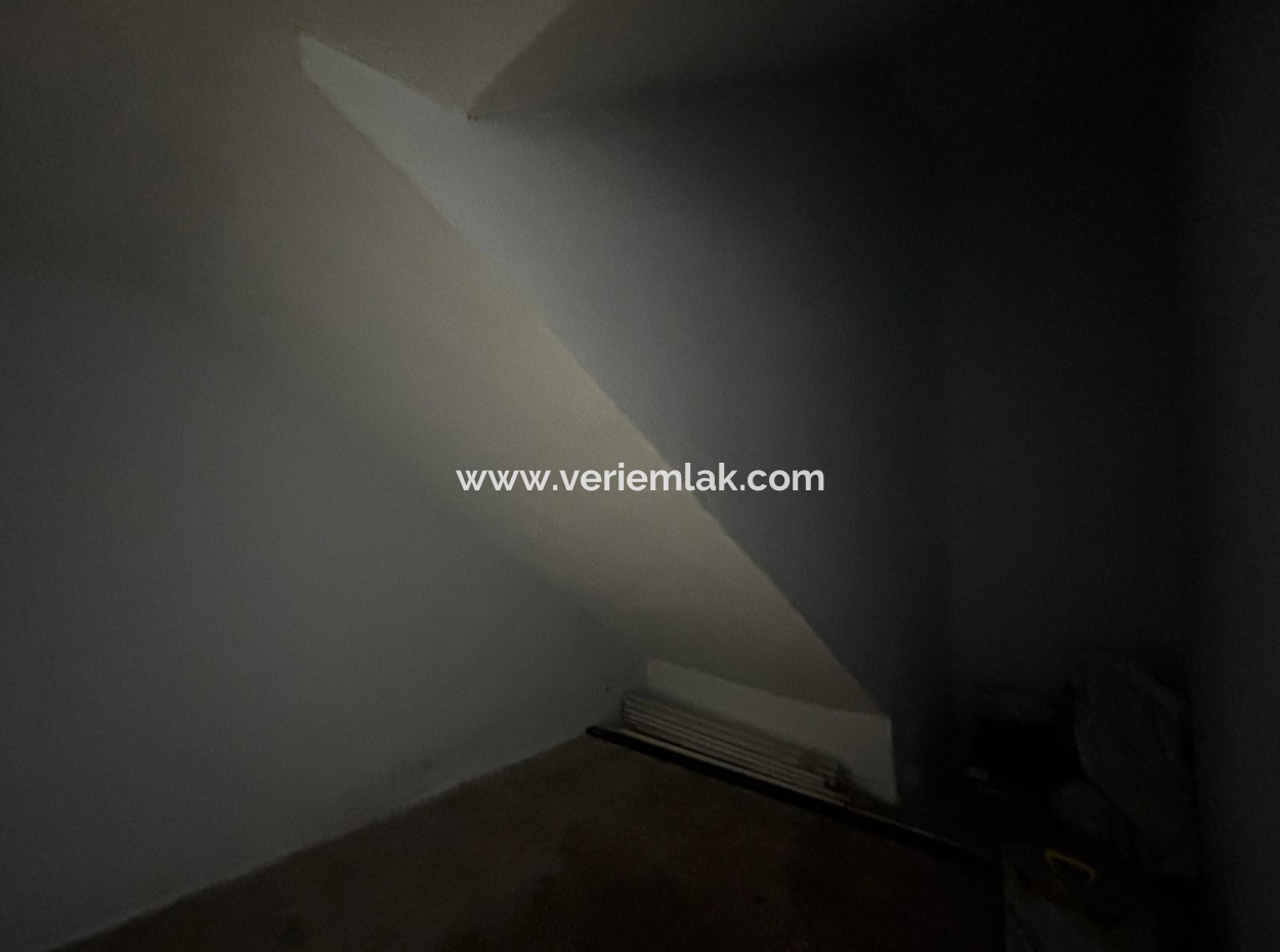 150 M² Geschlossenes Wc-Geschäft Zur Vermietung In Alsancak Kahraman!