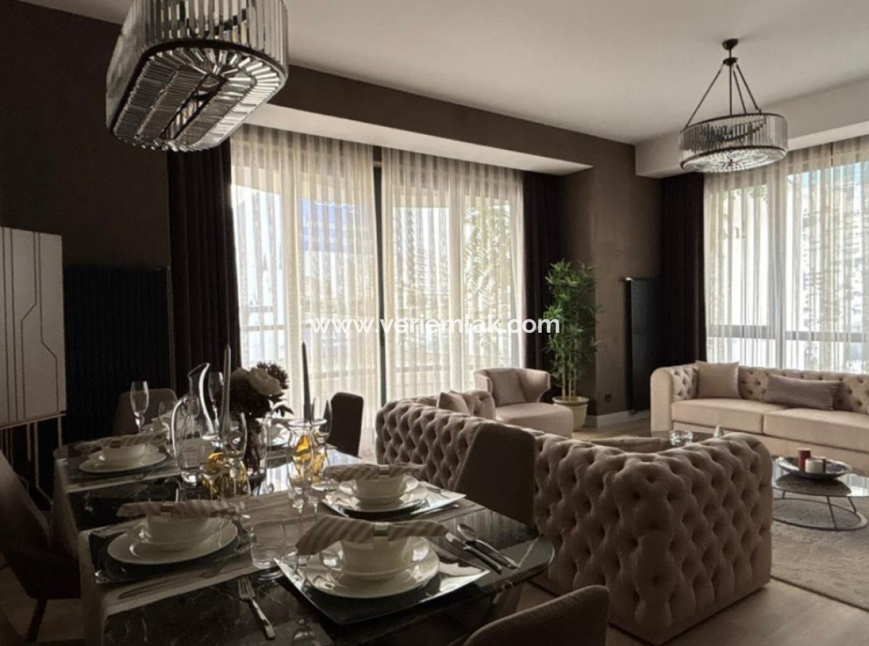 3 1 19. Etage Sea View-Wohnung Zu Mieten Im Alsancak Evora-Projekt!