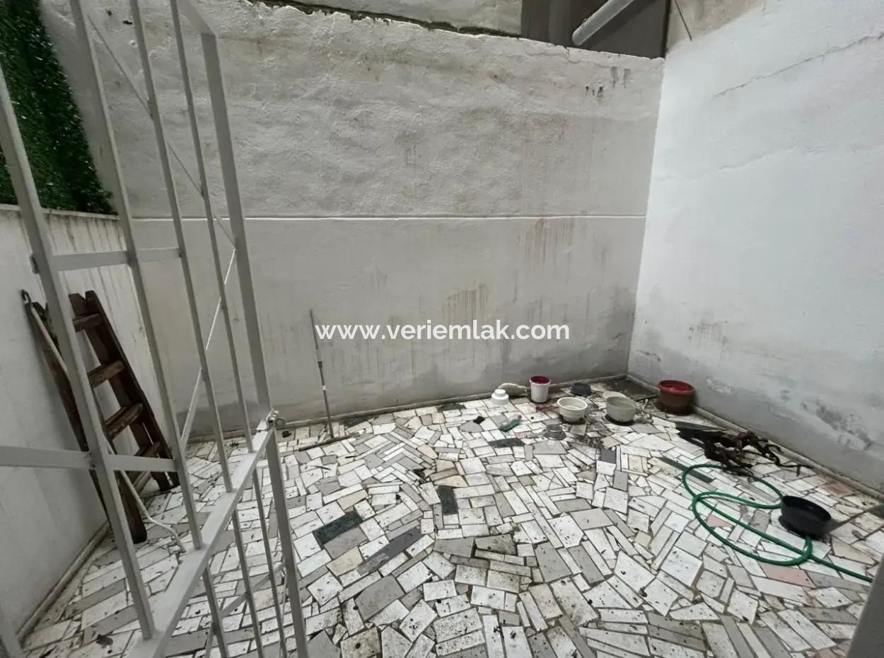 Stilvolle 2 U1 Wohnungen Zur Mietung In Einer Zentralen Lage Mit Garten Und Überdachte Parkplätze In Alsancak