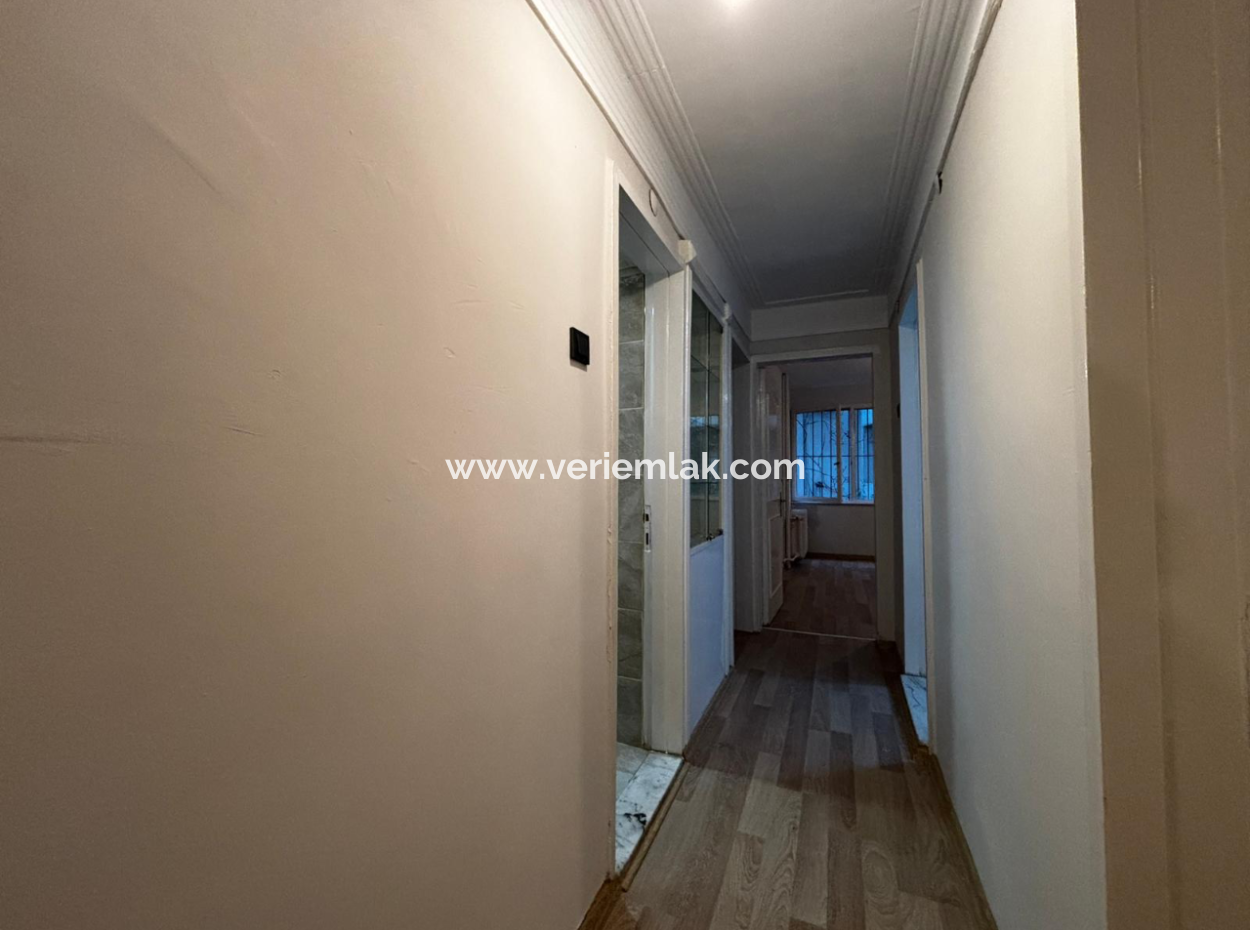 Alsancak Poet Eşrefte 1.Kat 3 1 Renovierter Arbeitsplatz / Wohnung Zu Mieten!