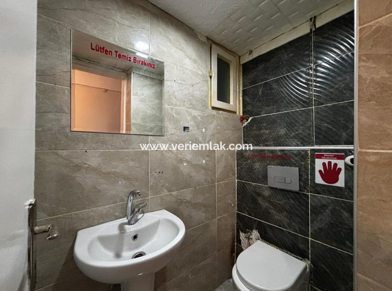 Alsancak Poet Eşrefte 1.Kat 3 1 Renovierter Arbeitsplatz / Wohnung Zu Mieten!