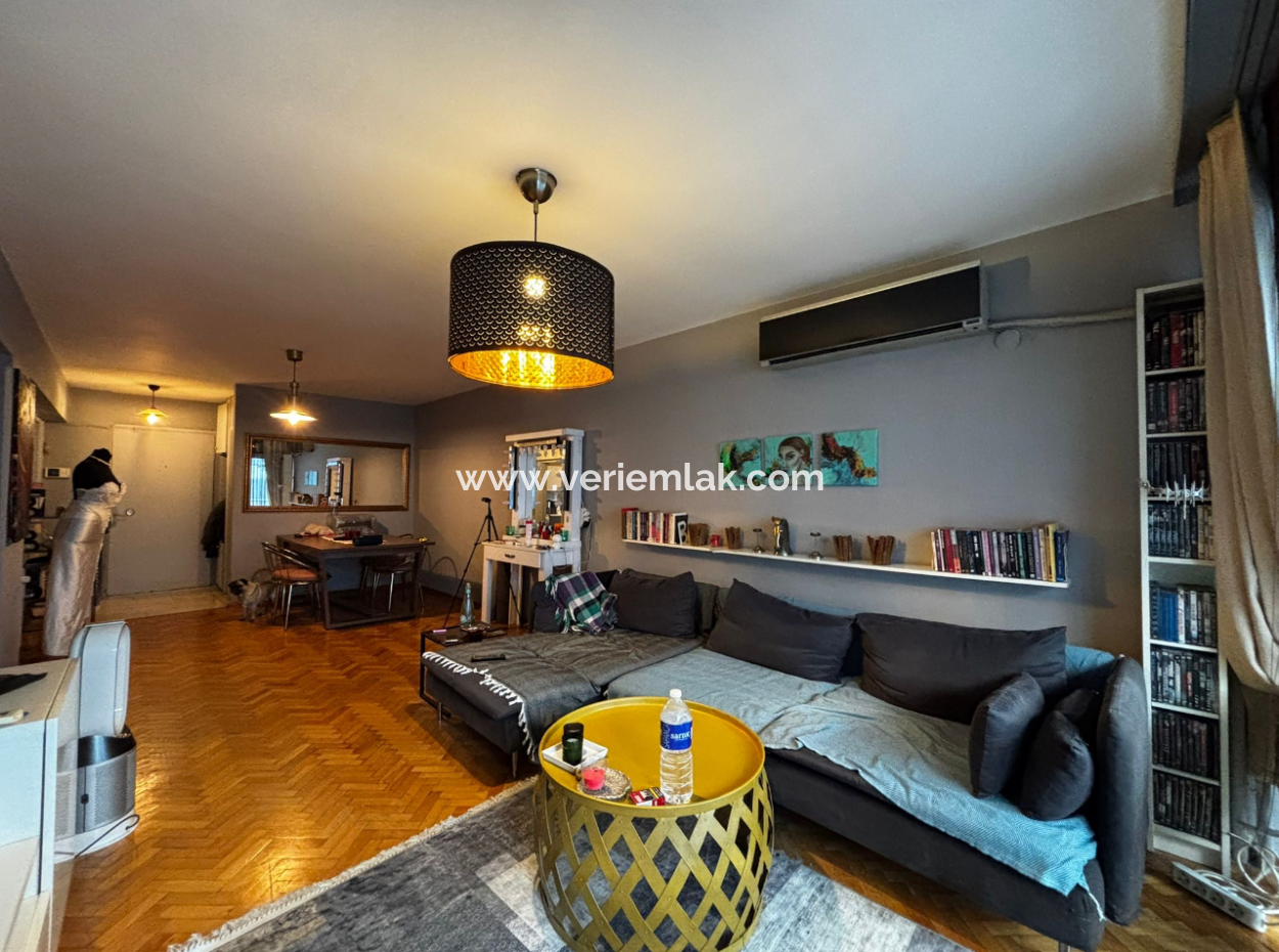 3 1 Wohnung Im Zweiten Stock Zu Mieten In Der Nähe Von Talatpaşa Mit Alsancak-Parkplatz!