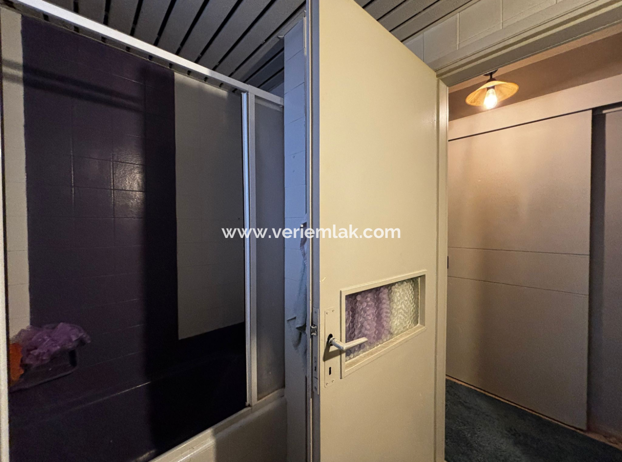 3 1 Wohnung Im Zweiten Stock Zu Mieten In Der Nähe Von Talatpaşa Mit Alsancak-Parkplatz!