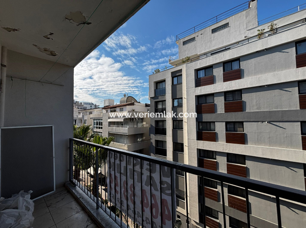 3 1 Ecke Wohnung Im 5. Stock Kostenlos Zum Verkauf In Der Alsancak Libas Street!