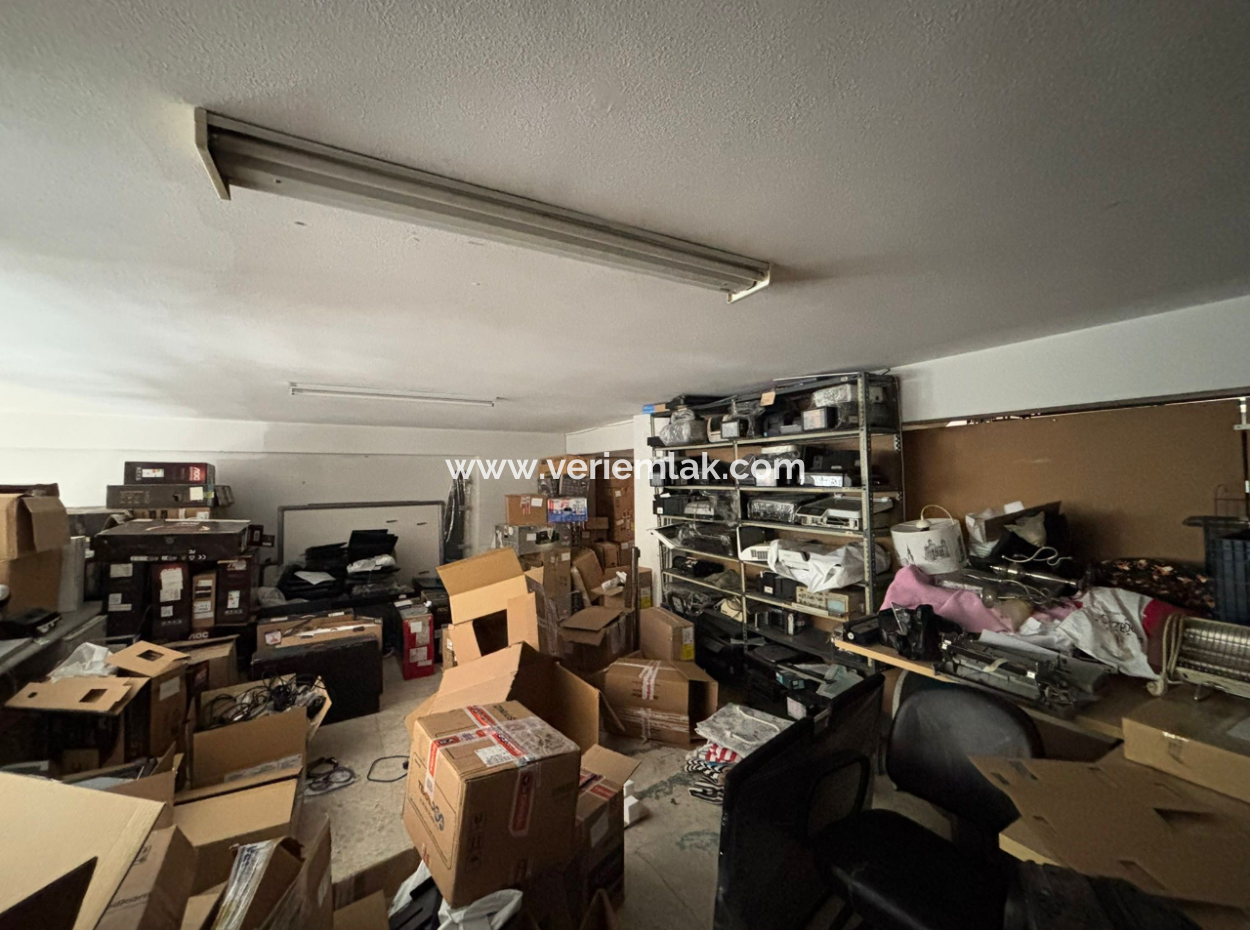 4 Büros, 1 Laden, 8 Lagerhäuser, 1000 M² Arbeitsplatz Zum Verkauf In Basmane!