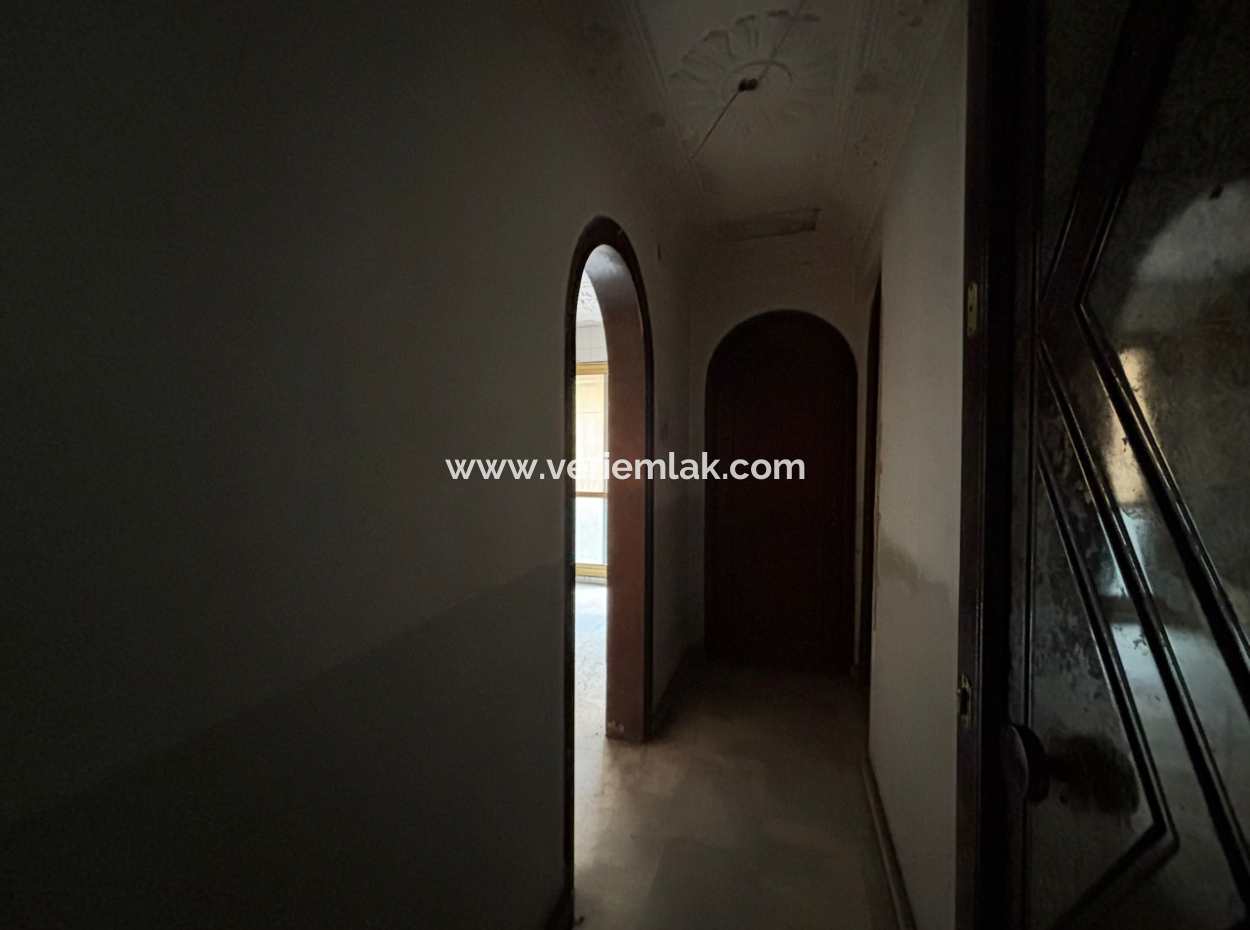 Konak Basmane 4. Stock 180 M² Arbeitsplatz / Büro Zum Verkauf Mit Aufzug!