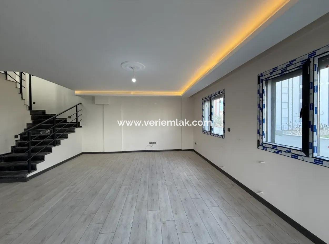 3 1 Komfortable Villa Mit Garten Im Villalar-Gebiet