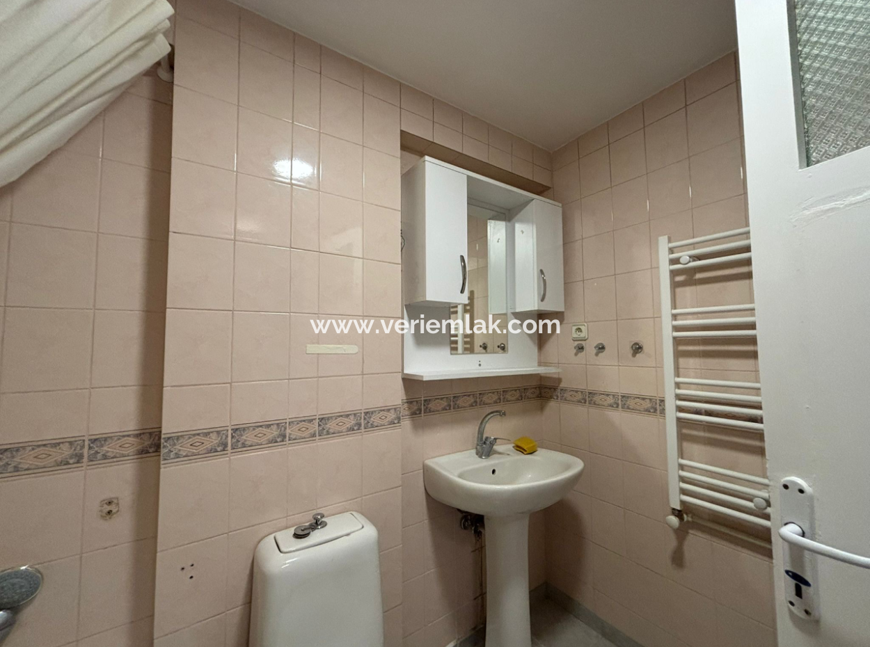 Alsancak Private Health Relative 3 1 Kombi-Wohnung Zur Miete!