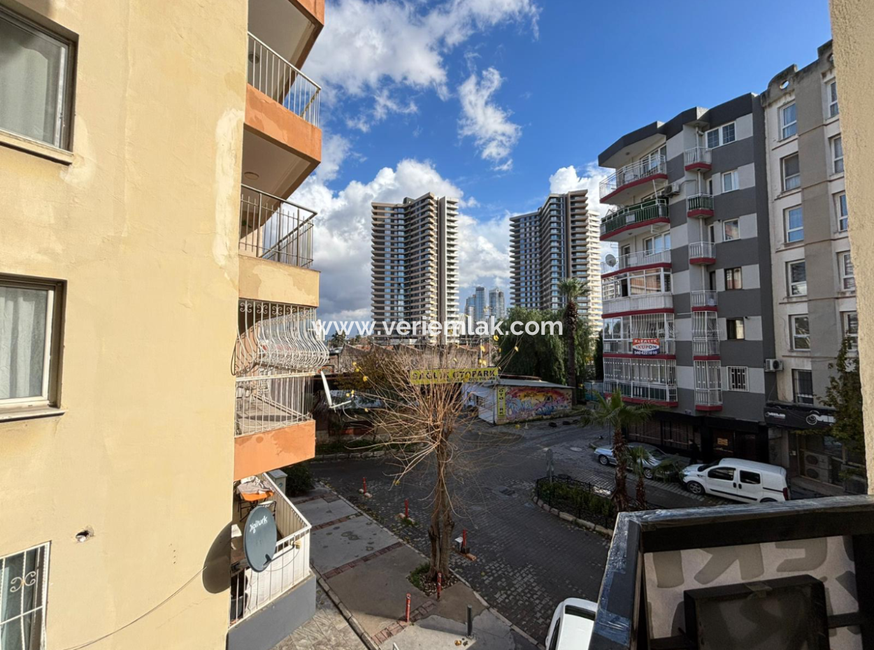 1 1 Eckbüro / Wohnung Zur Miete In Der Alsancak-Architektur Sinan Street!