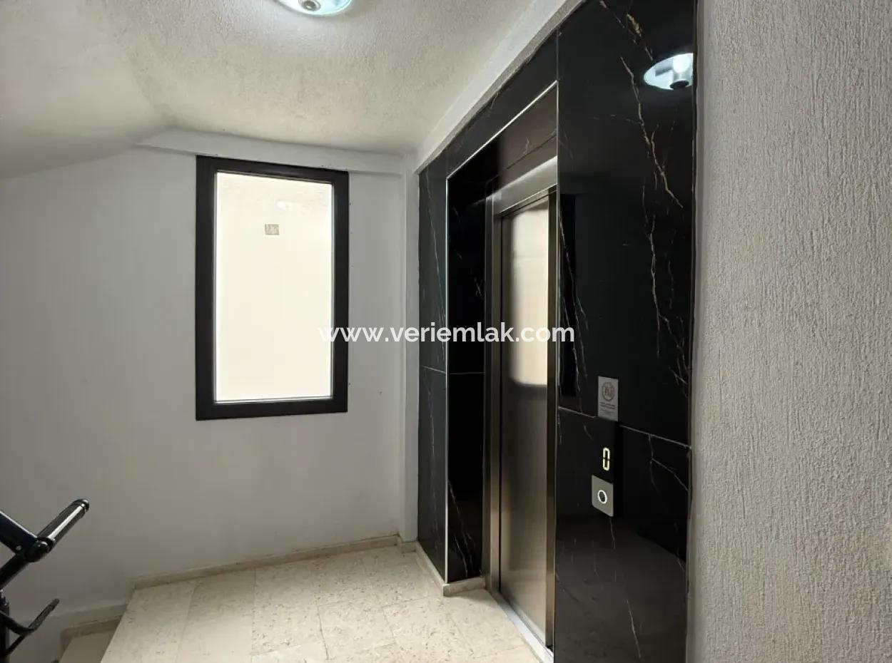 Neue 11-Wohnung Zum Verkauf Mit Offener Fassade, Grossem Balkon Und Garderobe In Seferihisar Camike