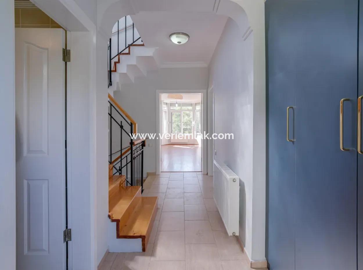 Bahçeli – Şömineli – 3 1 Villa Zu Mieten Auf Der Anwaltsseite Von Güzelbahçe Kahramandere