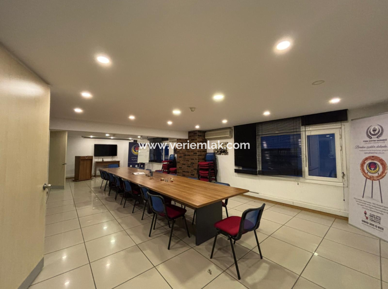 Alsancak Zypern Martyrs Ganze Etage 225 M² Arbeitsplatz Im 4. Stock Zu Mieten