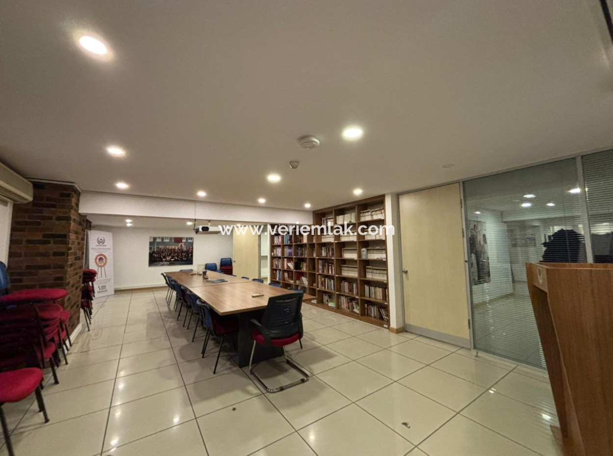 Alsancak Zypern Martyrs Ganze Etage 225 M² Arbeitsplatz Im 4. Stock Zu Mieten