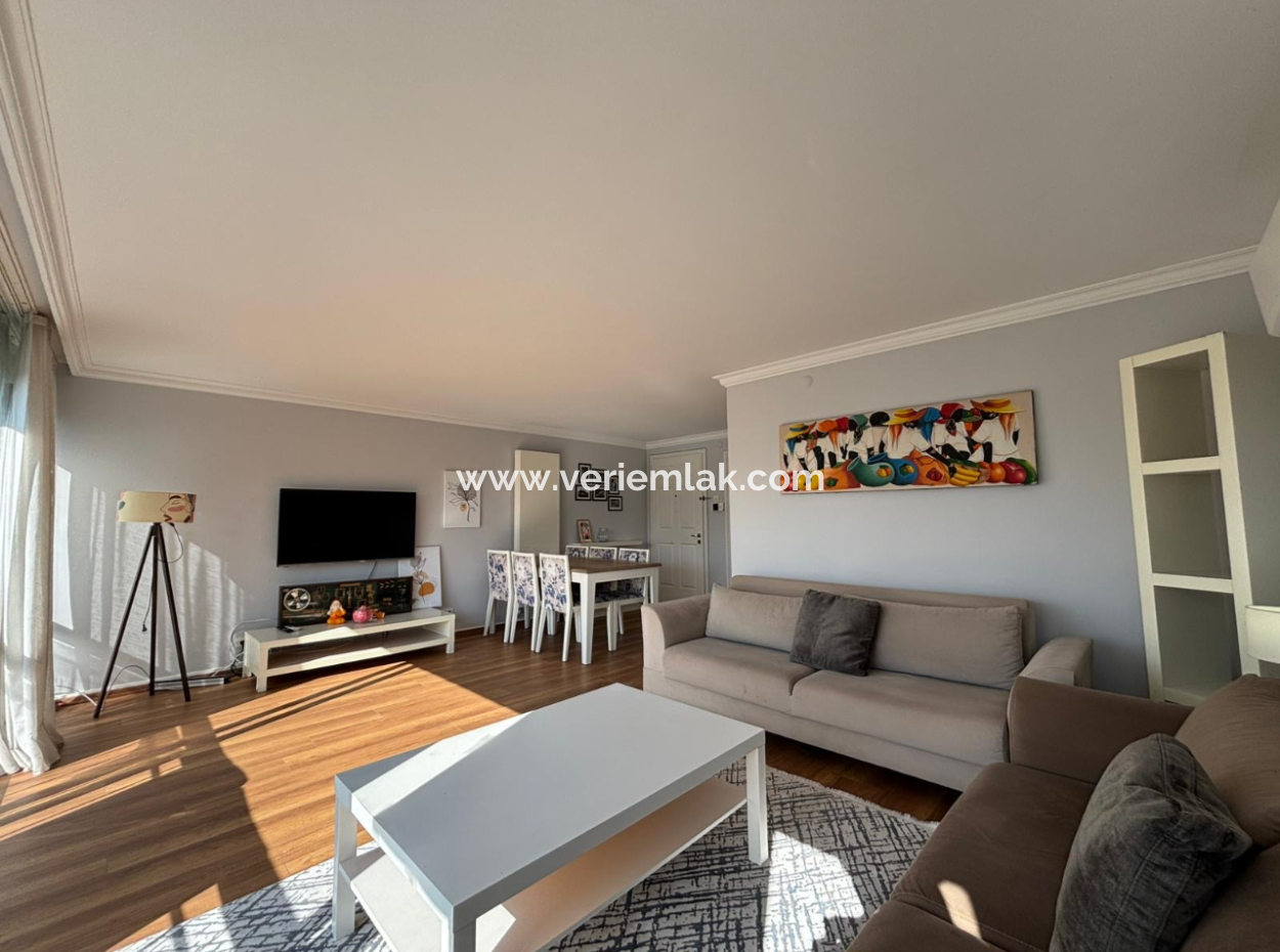 Alsancak Fair View Cellar 3 1 Möblierte 5. Stock Geräumige Wohnung Zur Vermietung!