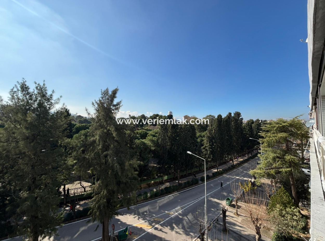 Alsancak Fair View Cellar 3 1 Möblierte 5. Stock Geräumige Wohnung Zur Vermietung!