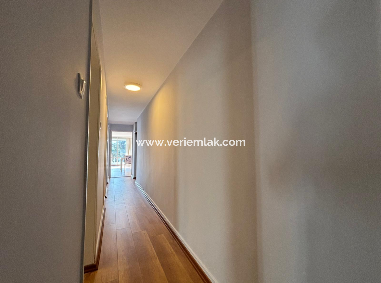 Alsancak Fair View Cellar 3 1 Möblierte 5. Stock Geräumige Wohnung Zur Vermietung!