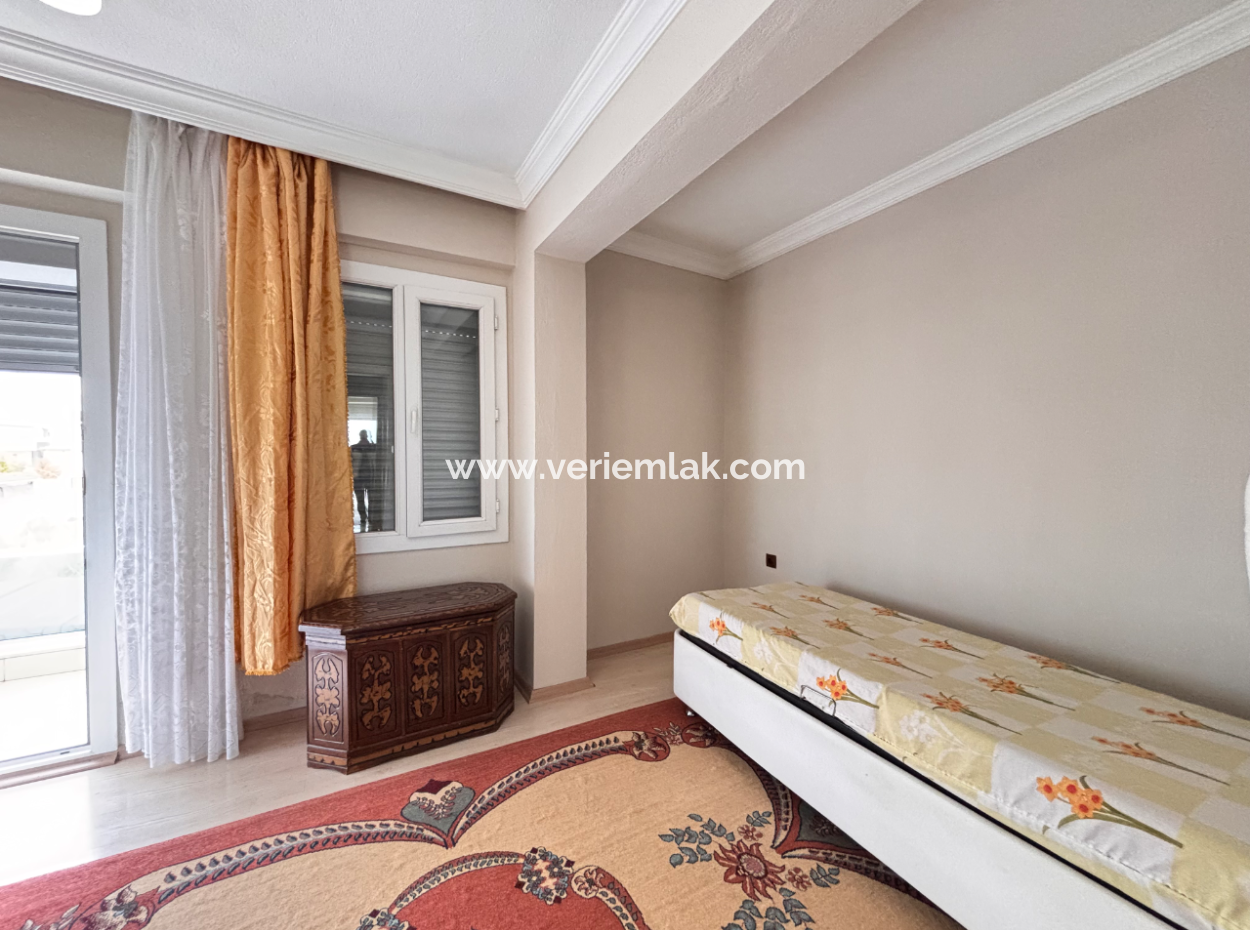 Möblierte Villa Zur Jährlichen Miete Mit Grossem Garten In Çeşme Alaçati